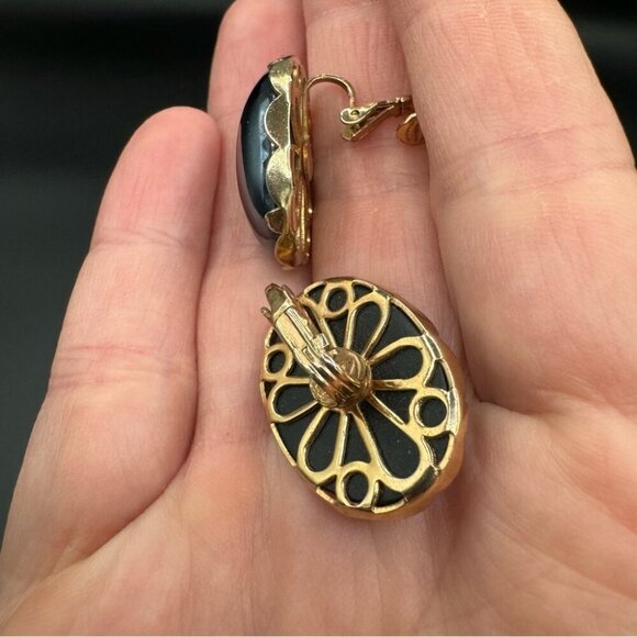 Vintage Mid-Century faux hematite, black cabochon Earrings Sarah Coventry - Picture 10 of 11